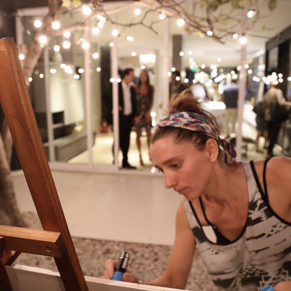 Johnson en Av. del Libertador - Vanguardia en Amoblamientos