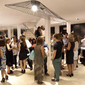 Johnson en Av. del Libertador - Vanguardia en Amoblamientos