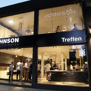 Johnson en Av. del Libertador - Vanguardia en Amoblamientos