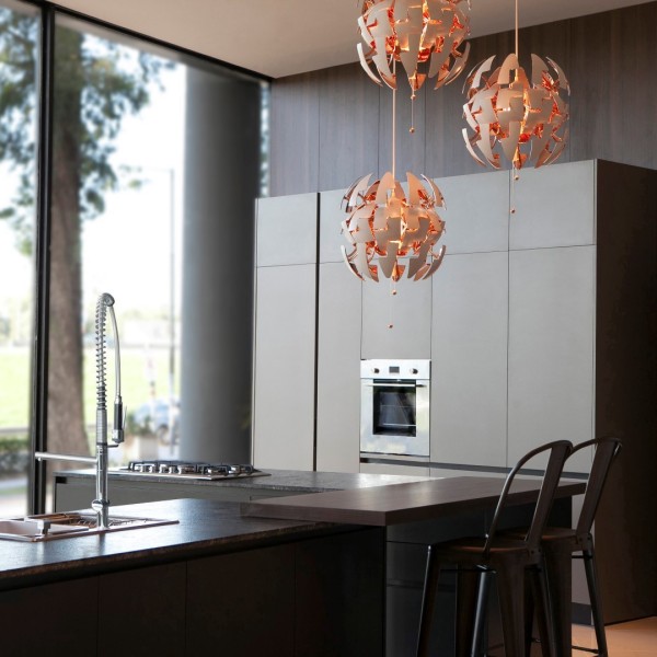 Johnson Acero en Pilar