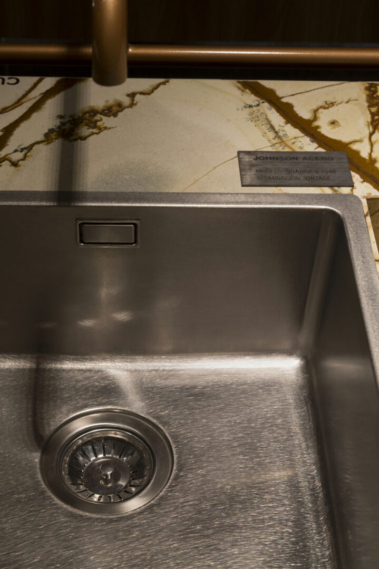 Pileta Espacio 14, “Bar”, de Carla Barconte, Carolina Estelles y Mariana Paccieri.