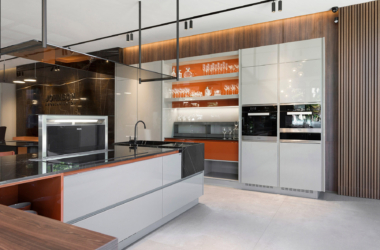 Gaudir - Nueva imagen comercial Johnson Amoblamientos