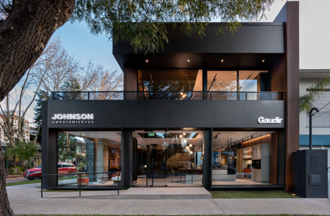 Showroom – Gaudir Fachada del frente