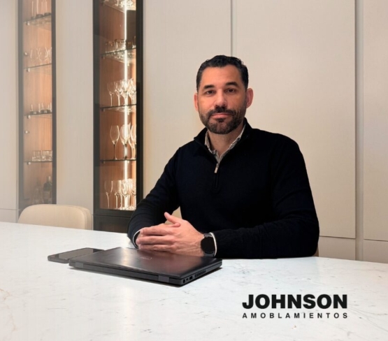 Diseño de Cocina Invadida por adolescentes Diseño de Cocina Invadida por adolescentes